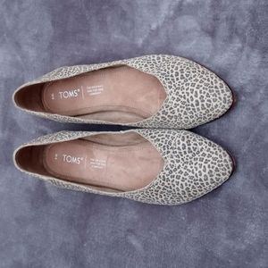 Toms Womens Size 9 Cheetah Print
